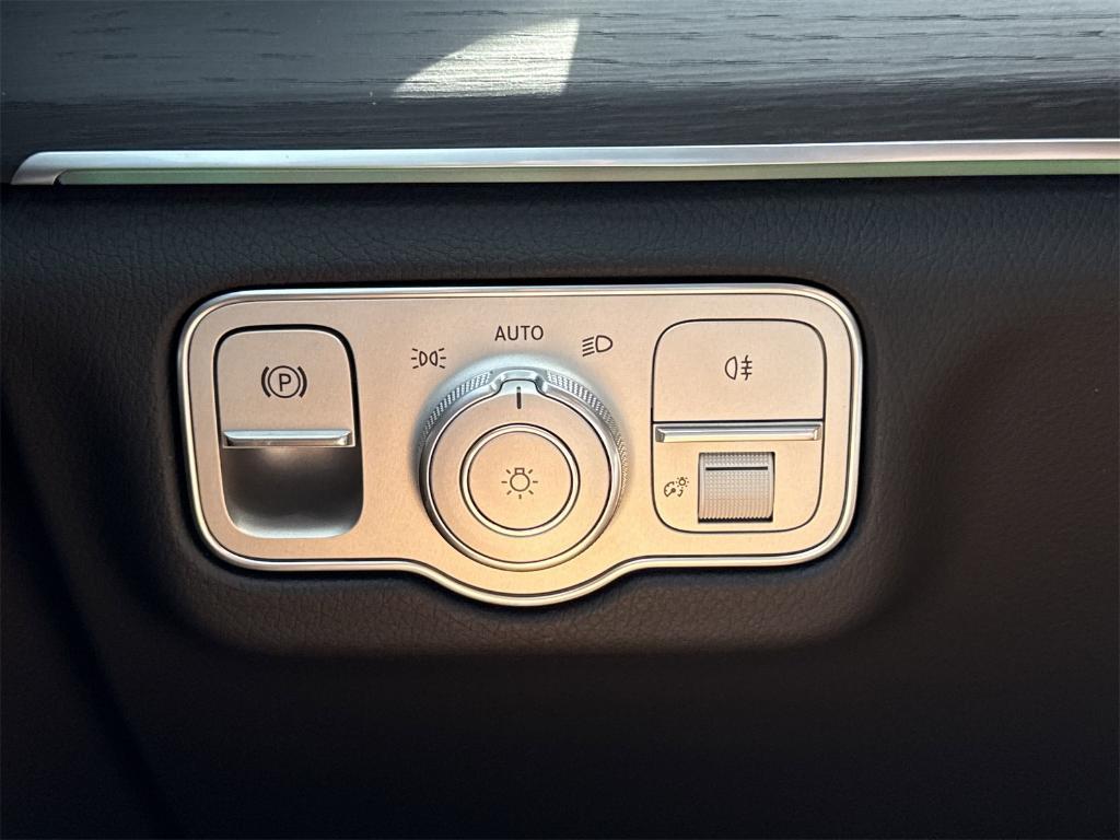 new 2025 Mercedes-Benz GLE 350 car