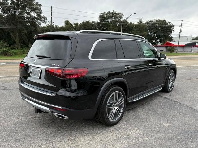 new 2025 Mercedes-Benz GLS 450 car