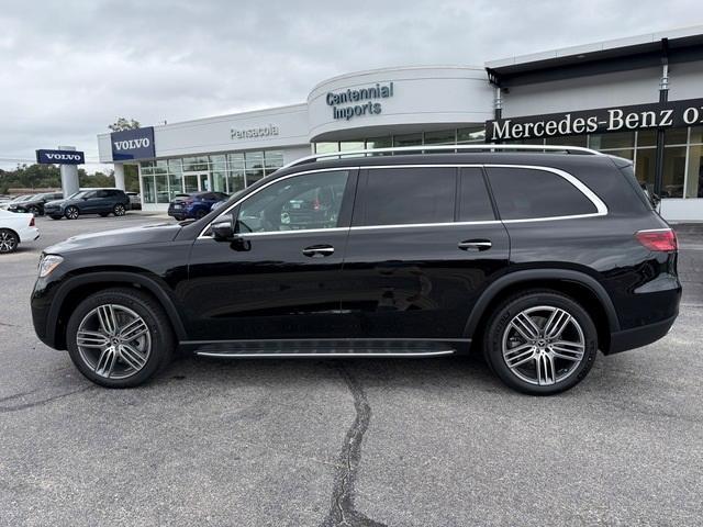 new 2025 Mercedes-Benz GLS 450 car