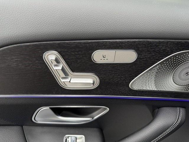 new 2025 Mercedes-Benz GLS 450 car