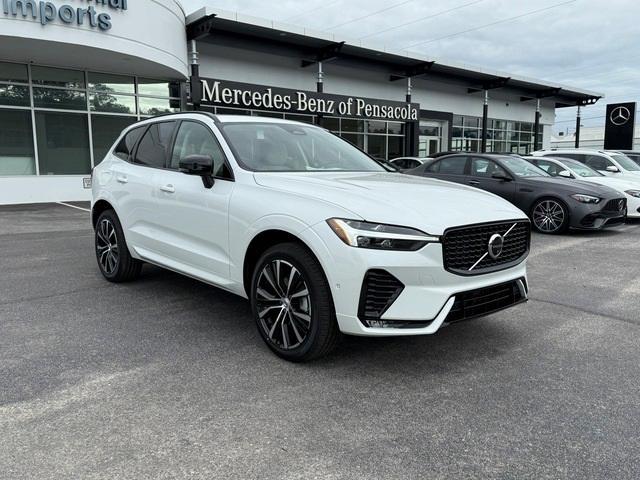 new 2025 Volvo XC60 car