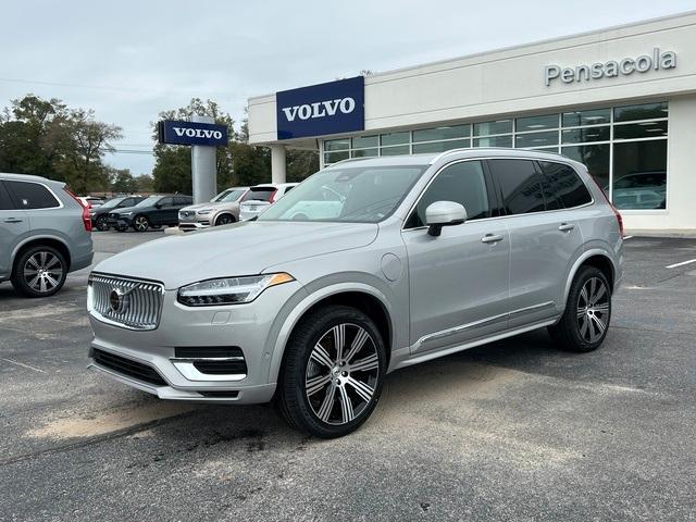 new 2024 Volvo XC90 Recharge Plug-In Hybrid car