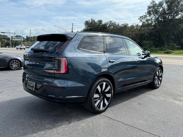 new 2025 Volvo EX90 car