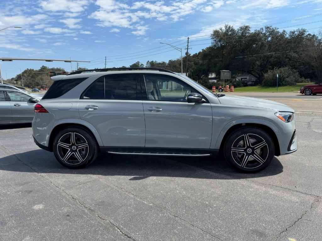 new 2025 Mercedes-Benz GLE 450 car