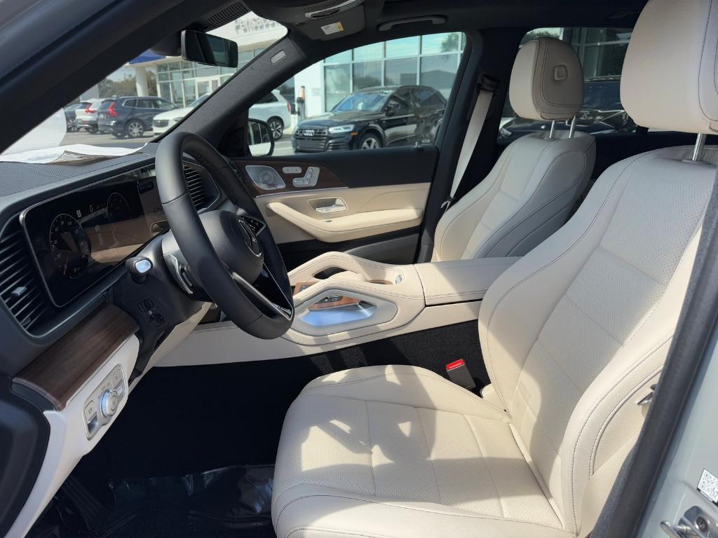 new 2025 Mercedes-Benz GLE 450 car