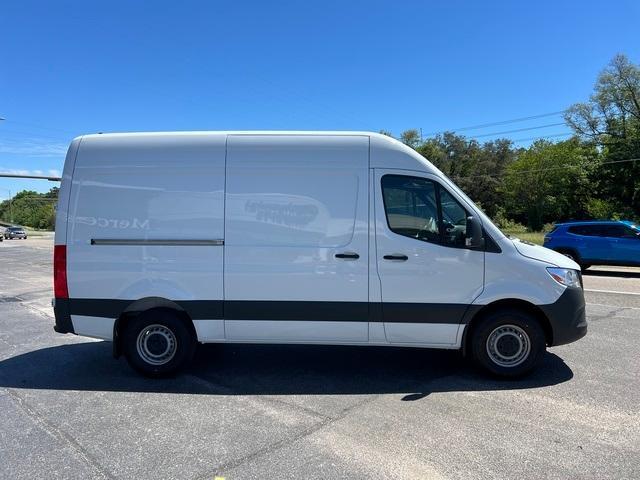 new 2024 Mercedes-Benz Sprinter 2500 car