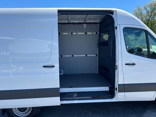 new 2024 Mercedes-Benz Sprinter 2500 car