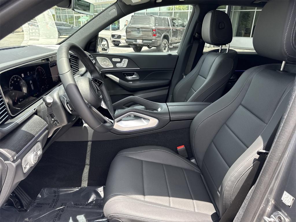 new 2025 Mercedes-Benz GLE 450e car