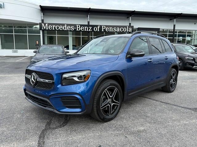 new 2025 Mercedes-Benz GLB 250 car