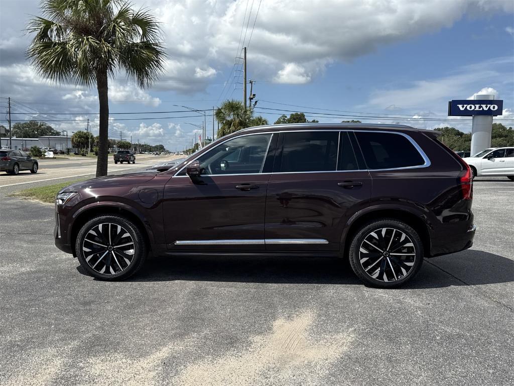 new 2025 Volvo XC90 Plug-In Hybrid car