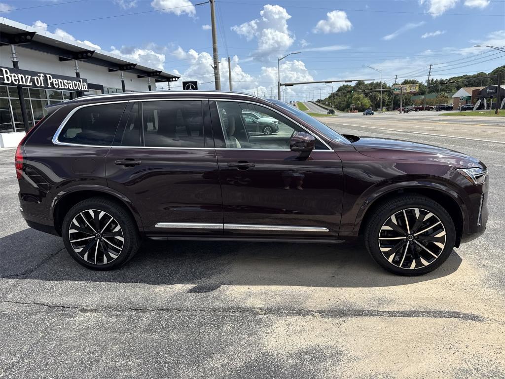 new 2025 Volvo XC90 Plug-In Hybrid car