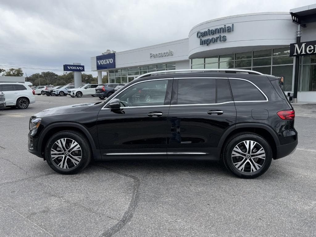 new 2025 Mercedes-Benz GLB 250 car