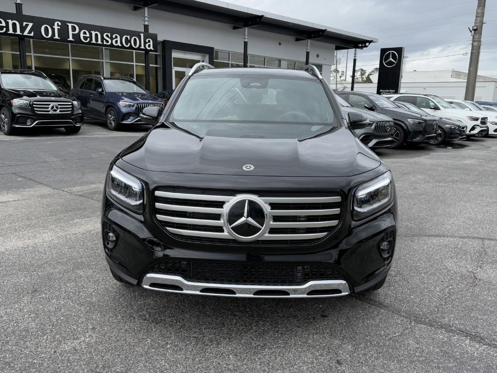 new 2025 Mercedes-Benz GLB 250 car