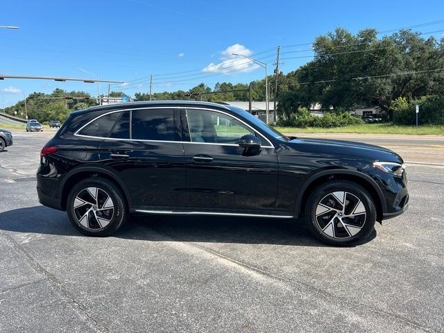 new 2024 Mercedes-Benz GLC 300 car