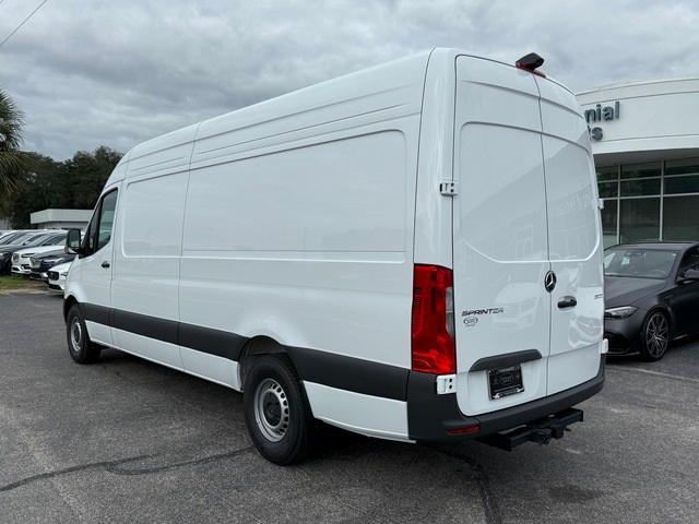 new 2025 Mercedes-Benz Sprinter 2500 car