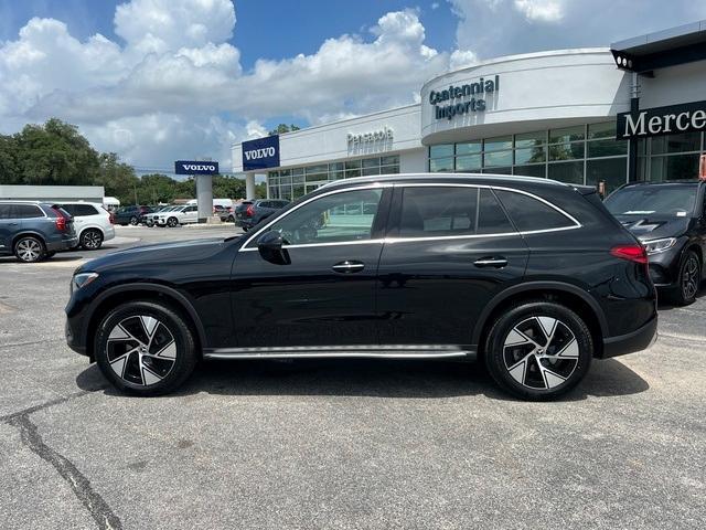 new 2024 Mercedes-Benz GLC 300 car