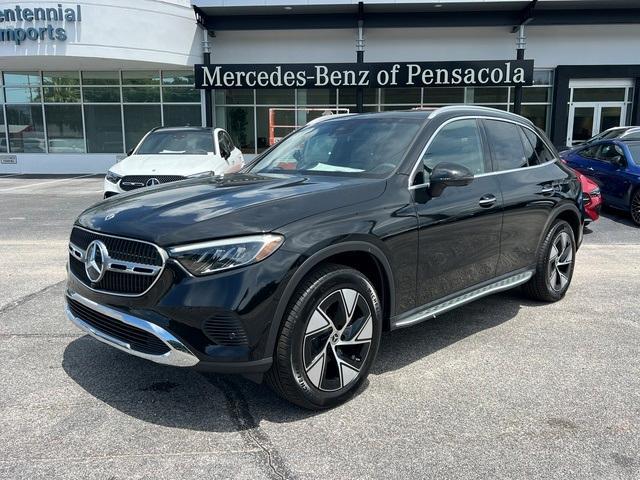 new 2024 Mercedes-Benz GLC 300 car