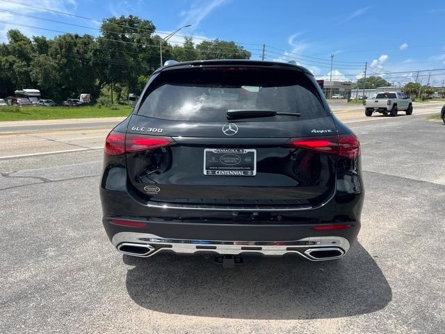 new 2024 Mercedes-Benz GLC 300 car