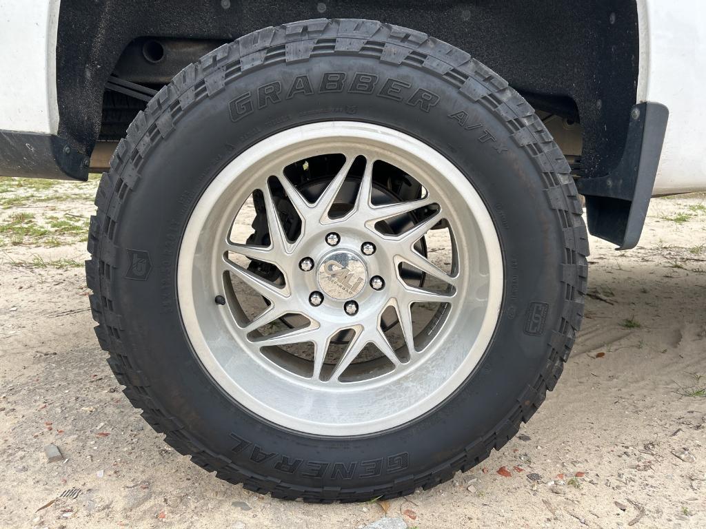 used 2019 Chevrolet Silverado 1500 car, priced at $32,158