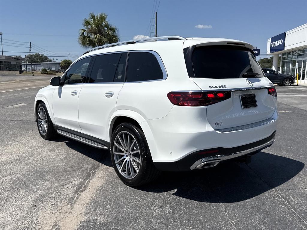 new 2026 Mercedes-Benz GLS 580 car