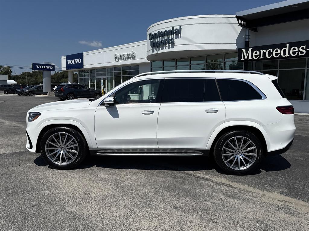 new 2026 Mercedes-Benz GLS 580 car