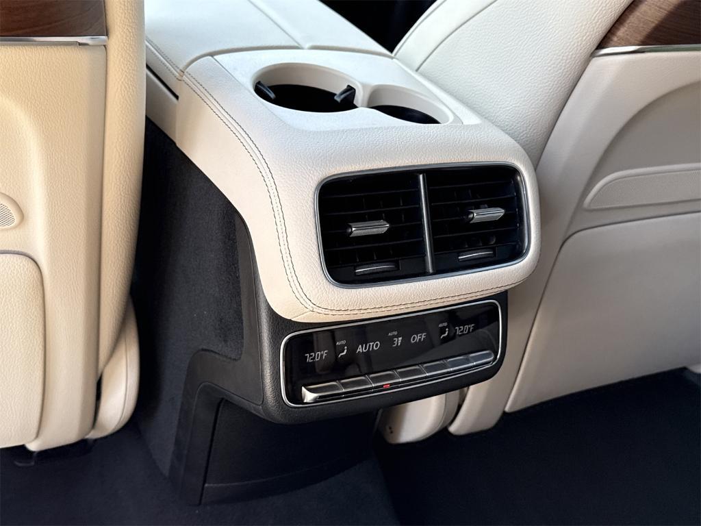 new 2026 Mercedes-Benz GLS 580 car