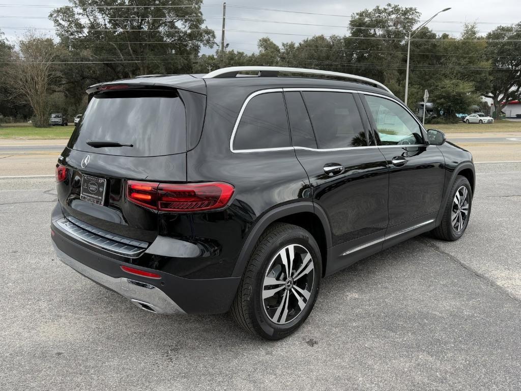 new 2025 Mercedes-Benz GLB 250 car