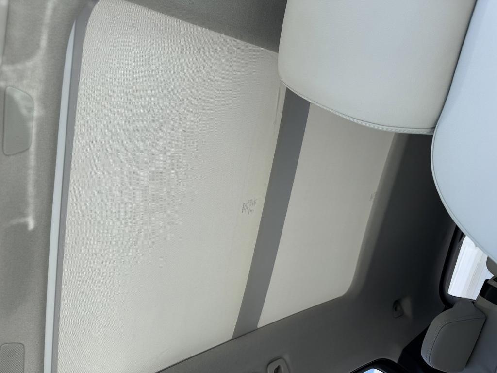 new 2025 Volvo XC40 car