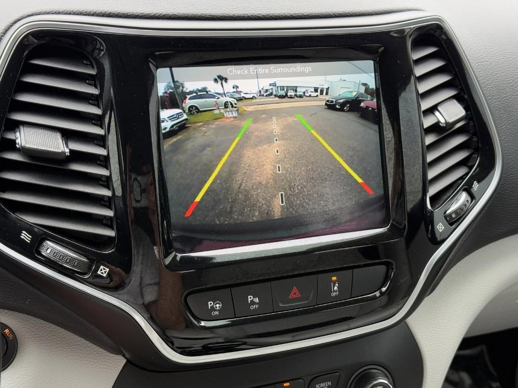 used 2019 Jeep Cherokee car, priced at $16,750