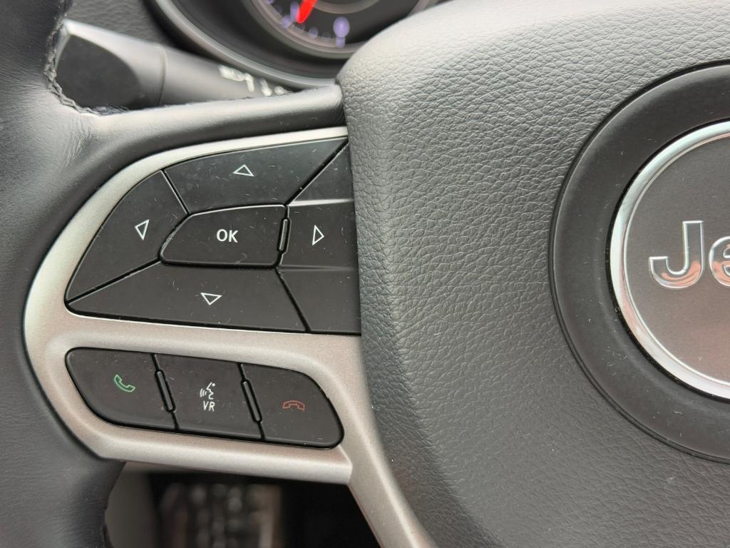 used 2019 Jeep Cherokee car, priced at $17,708
