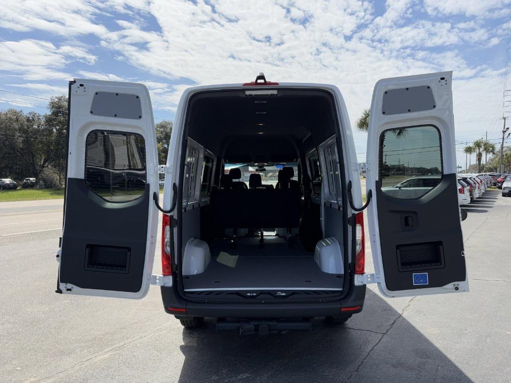 new 2025 Mercedes-Benz Sprinter 2500 car