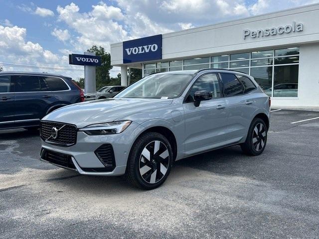 new 2025 Volvo XC60 Plug-In Hybrid car