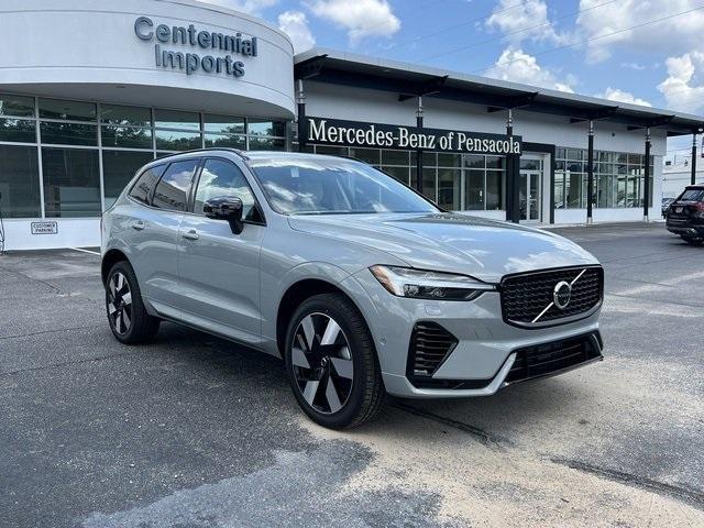 new 2025 Volvo XC60 Plug-In Hybrid car