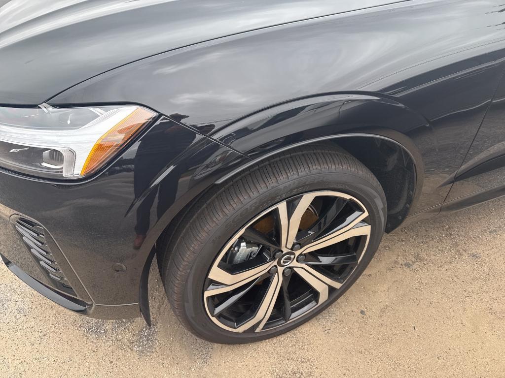 used 2025 Volvo XC60 car, priced at $51,900