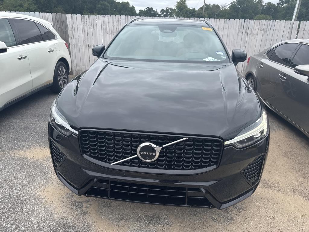 used 2025 Volvo XC60 car, priced at $51,900