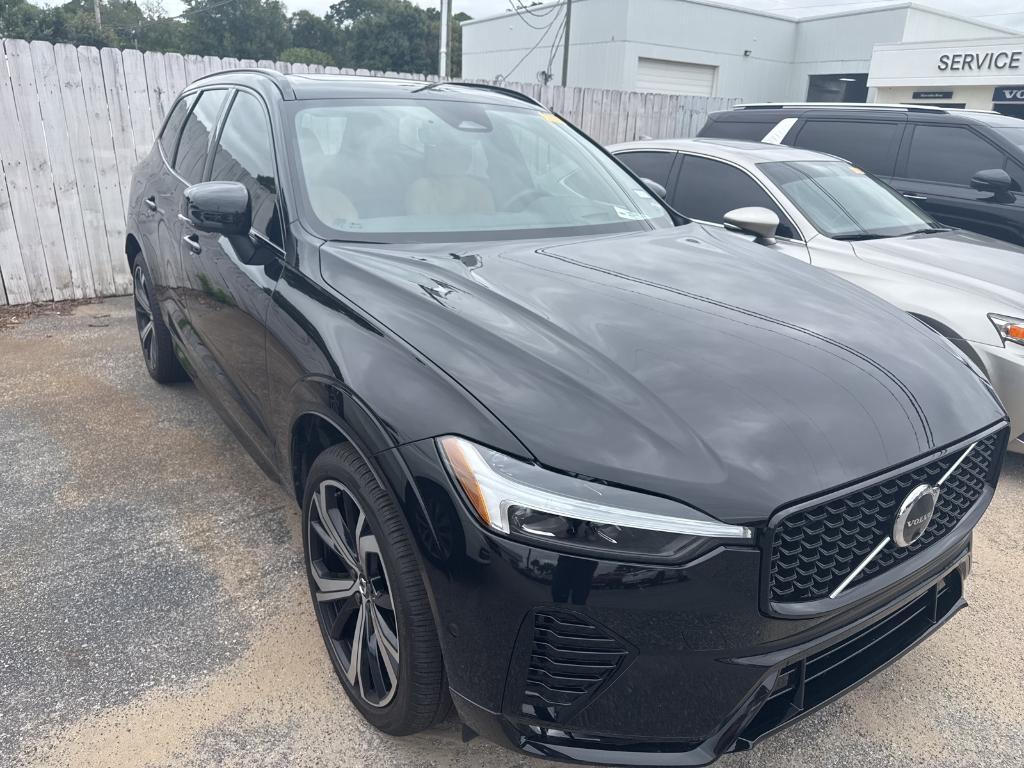 used 2025 Volvo XC60 car, priced at $51,900