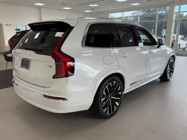 new 2025 Volvo XC90 Plug-In Hybrid car