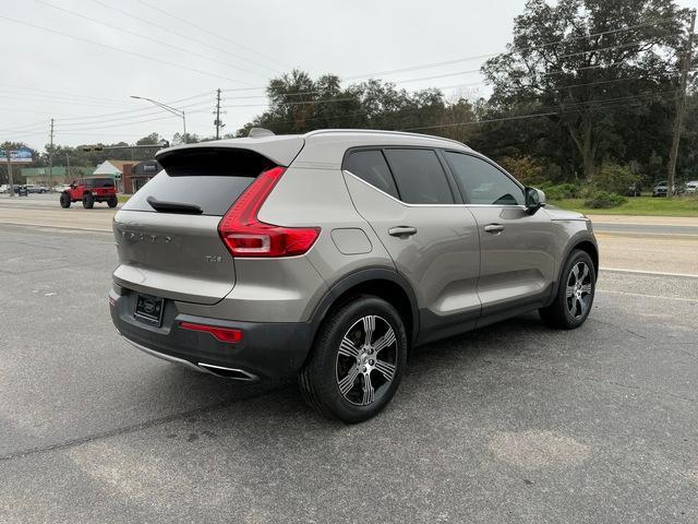 used 2020 Volvo XC40 car, priced at $23,998