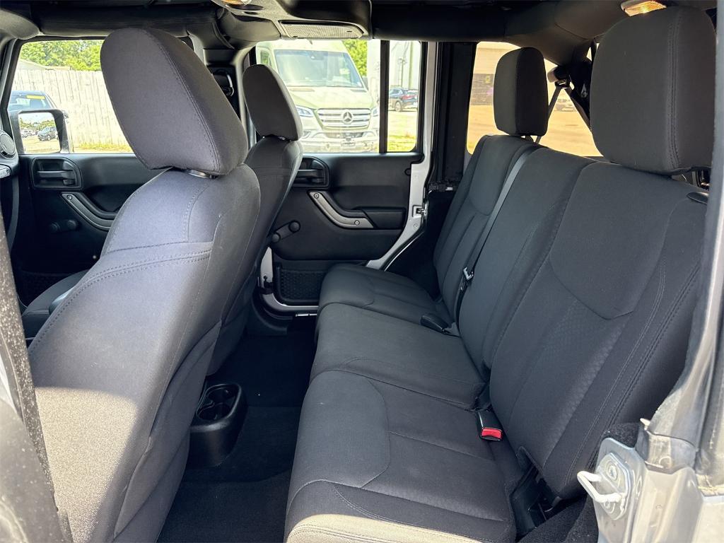 used 2015 Jeep Wrangler Unlimited car, priced at $18,800