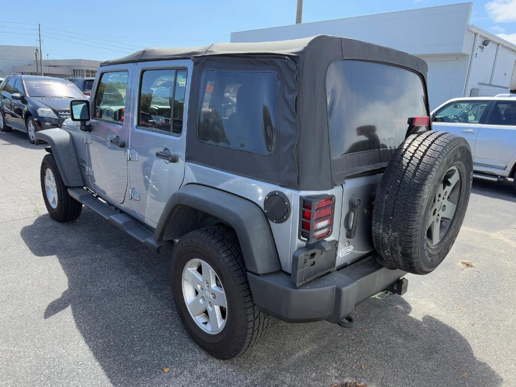 used 2015 Jeep Wrangler Unlimited car, priced at $19,588