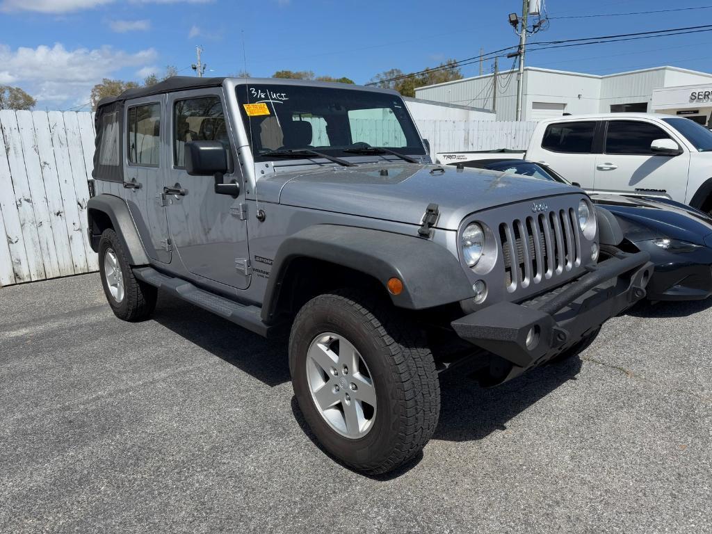 used 2015 Jeep Wrangler Unlimited car, priced at $19,588