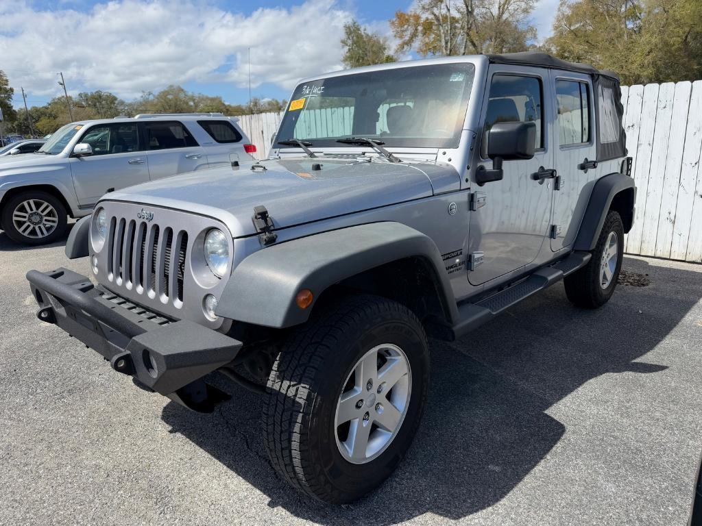 used 2015 Jeep Wrangler Unlimited car, priced at $19,588