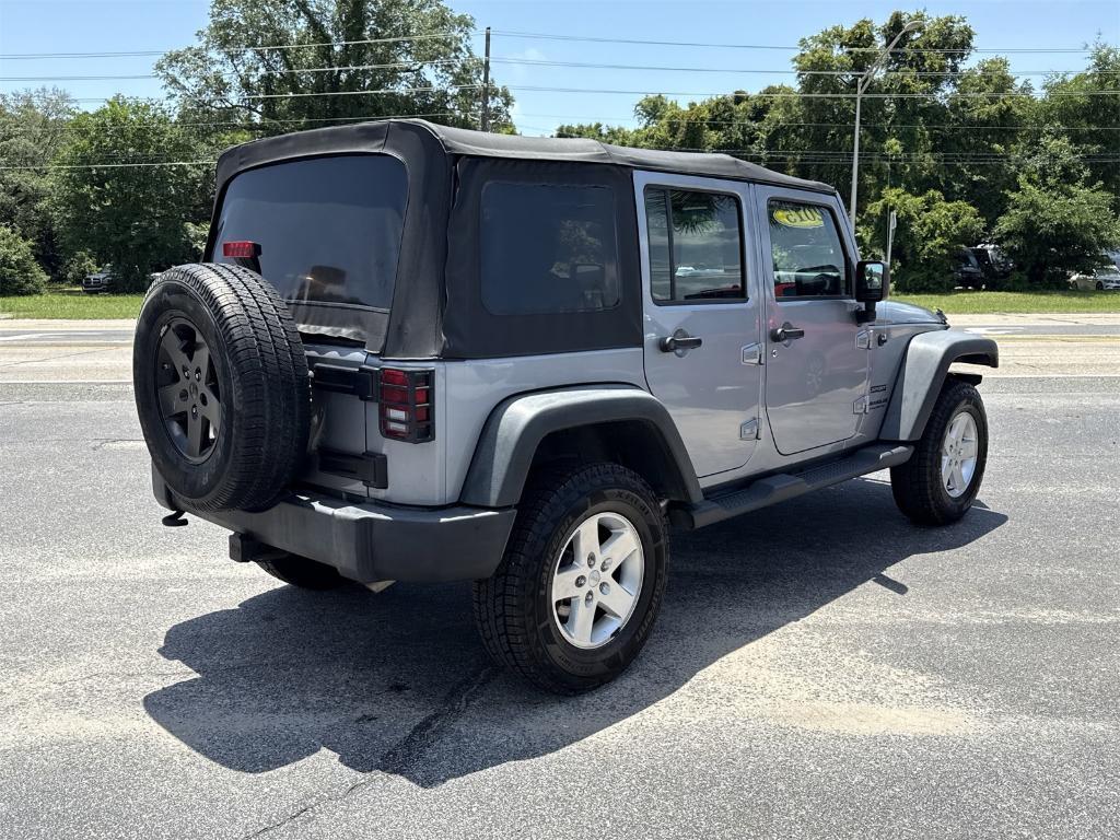 used 2015 Jeep Wrangler Unlimited car, priced at $18,800