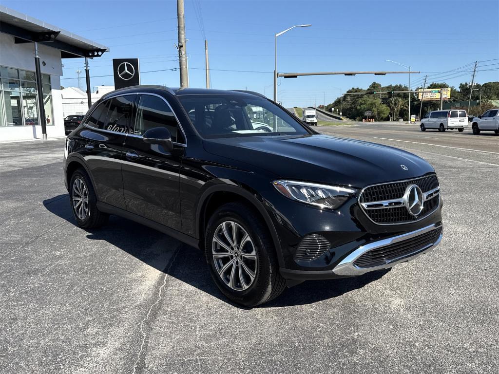 new 2026 Mercedes-Benz GLC 300 car