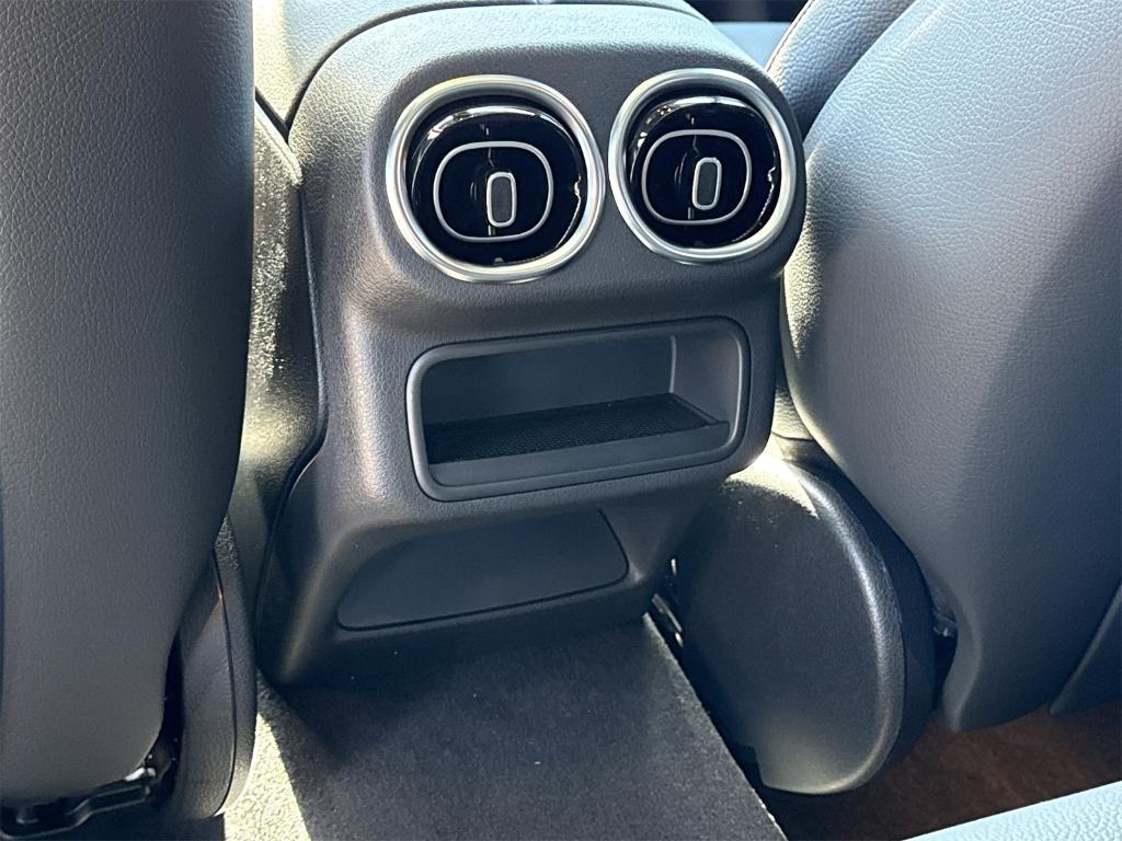 new 2026 Mercedes-Benz GLC 300 car