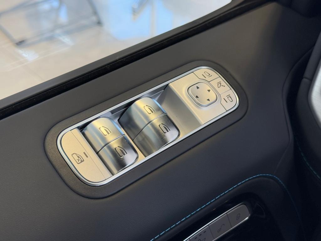 new 2025 Mercedes-Benz G-Class car