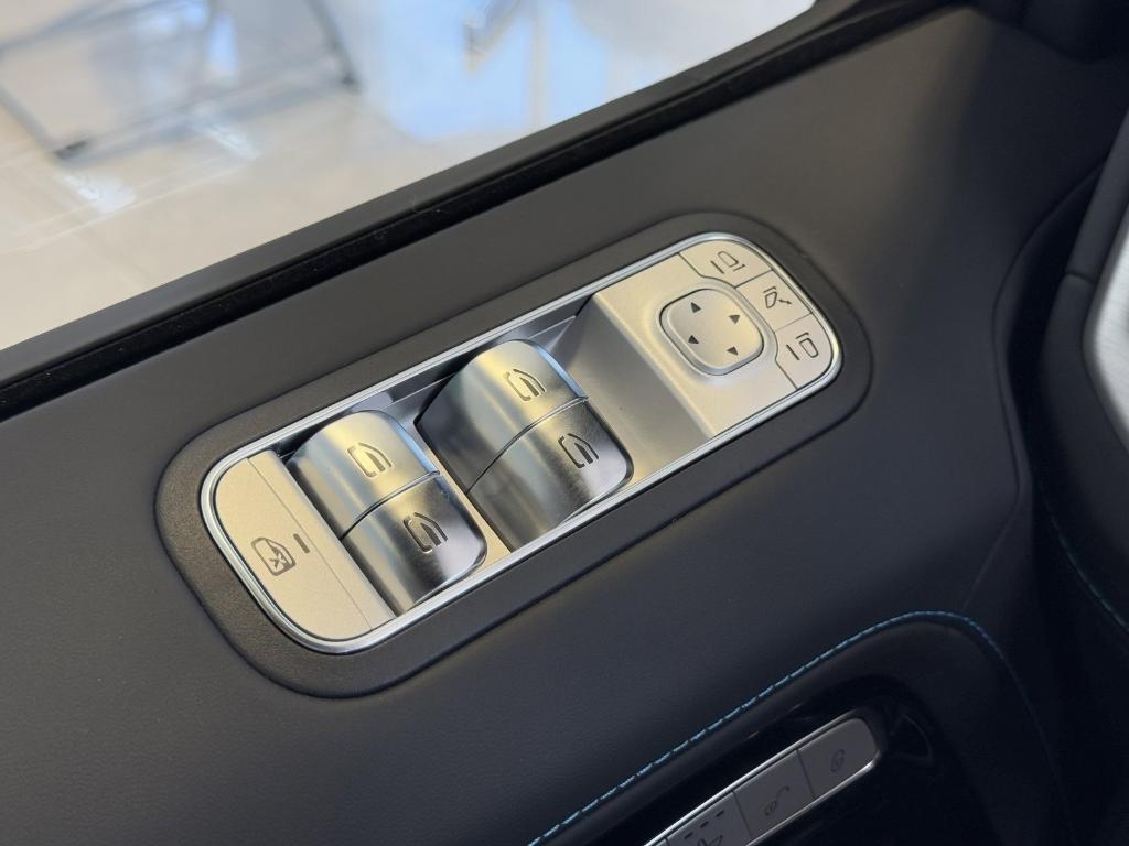 new 2025 Mercedes-Benz G-Class car
