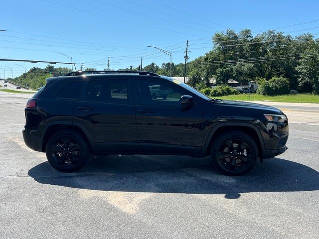 used 2023 Jeep Cherokee car, priced at $29,788