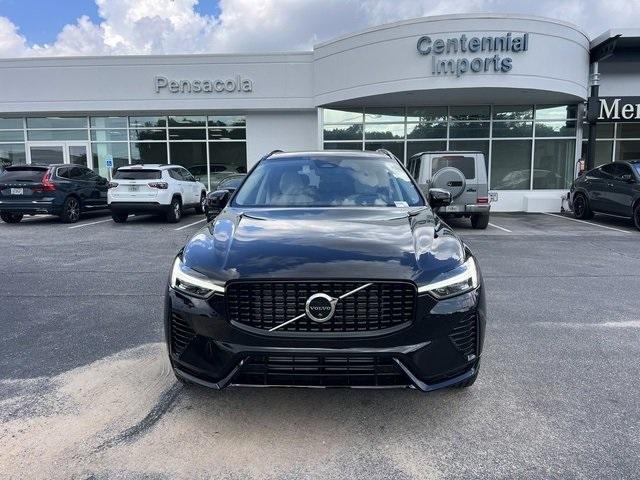 new 2025 Volvo XC60 Plug-In Hybrid car