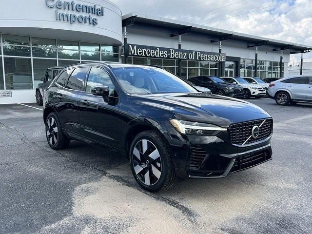 new 2025 Volvo XC60 Plug-In Hybrid car